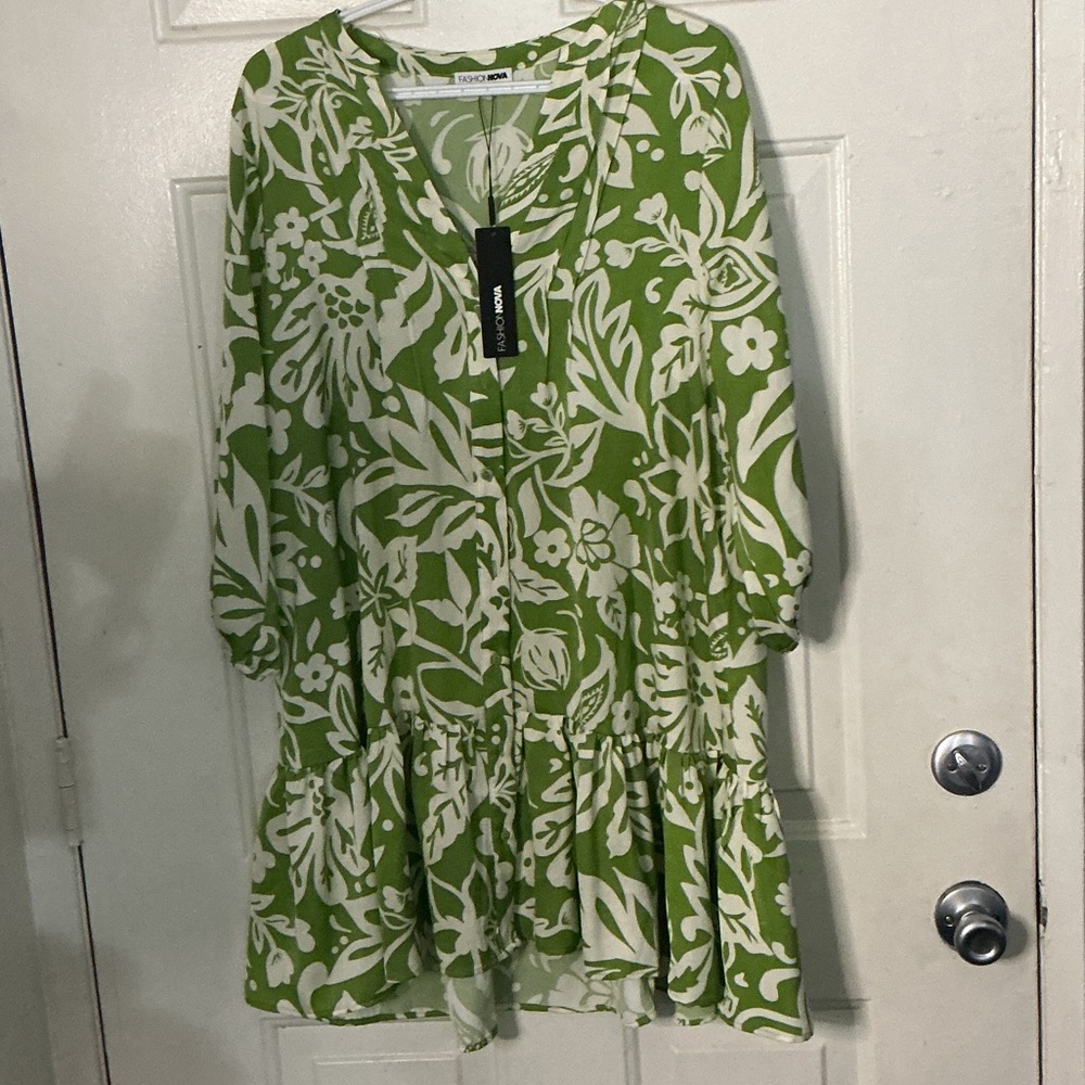 Fashion Nova Green and White Floral Tunic Dress